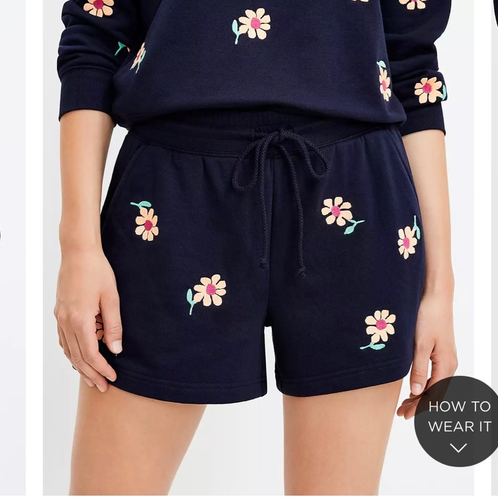 Lou & Grey flower shorts
